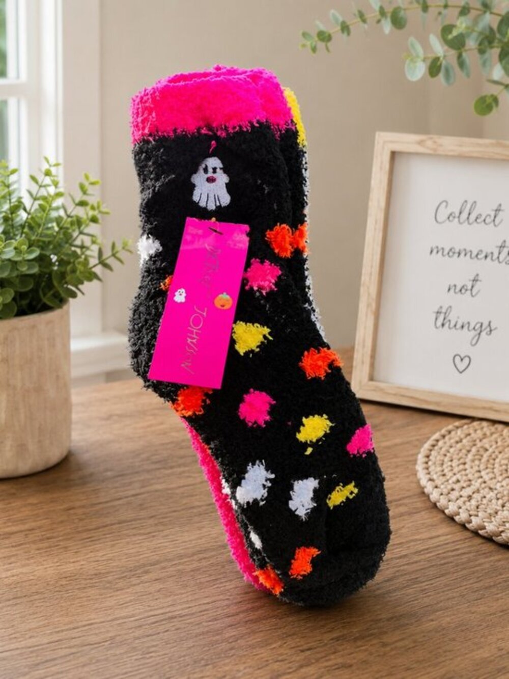 Betsey Johnson Halloween Cozy Fuzzy Socks 3-Pack Ghost Print NWT 9-11
